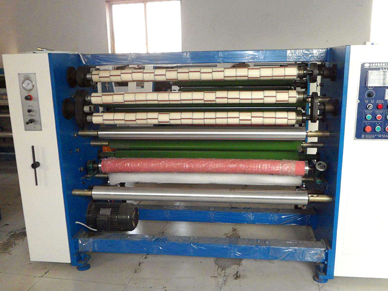 膠帶分條設(shè)備用多大的空氣壓縮機(jī)？